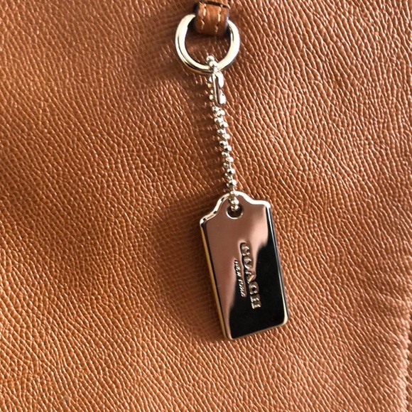 Stanton Carryall in Crossgrain Leather (Saddle) - Picture 3 of 8